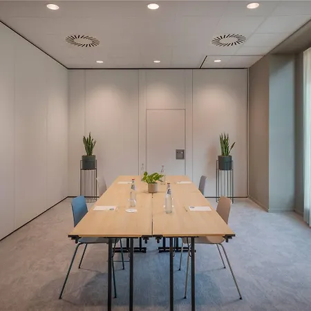 ホテル Innside ルクセンブルク